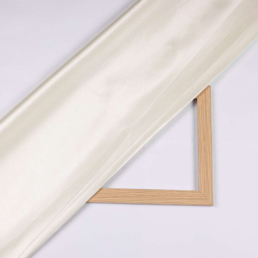 Ultra satin plain fabrics.